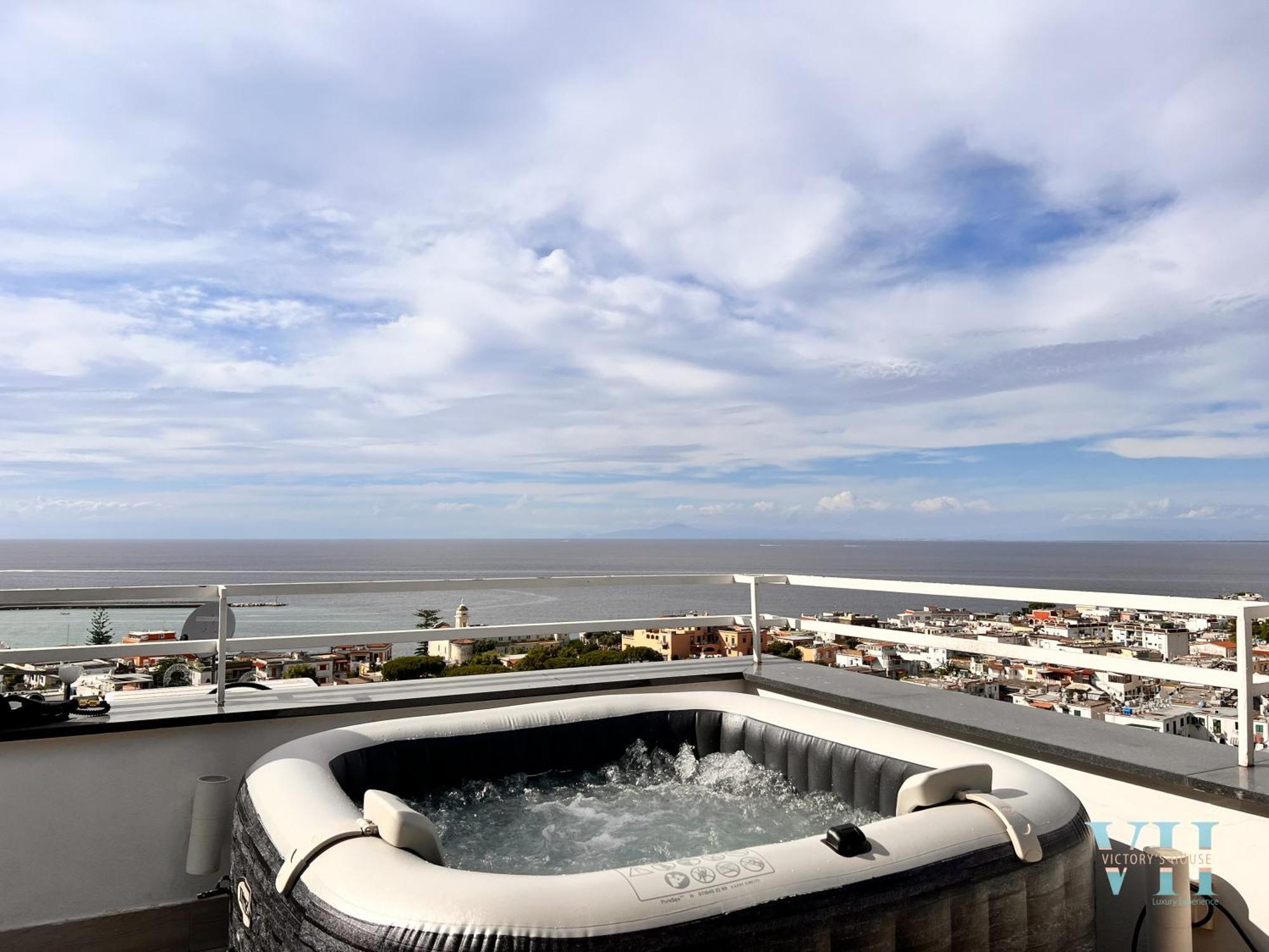 Victory'S Luxury House With Jacuzzi On The Roof Villa Casamicciola Terme Exterior photo